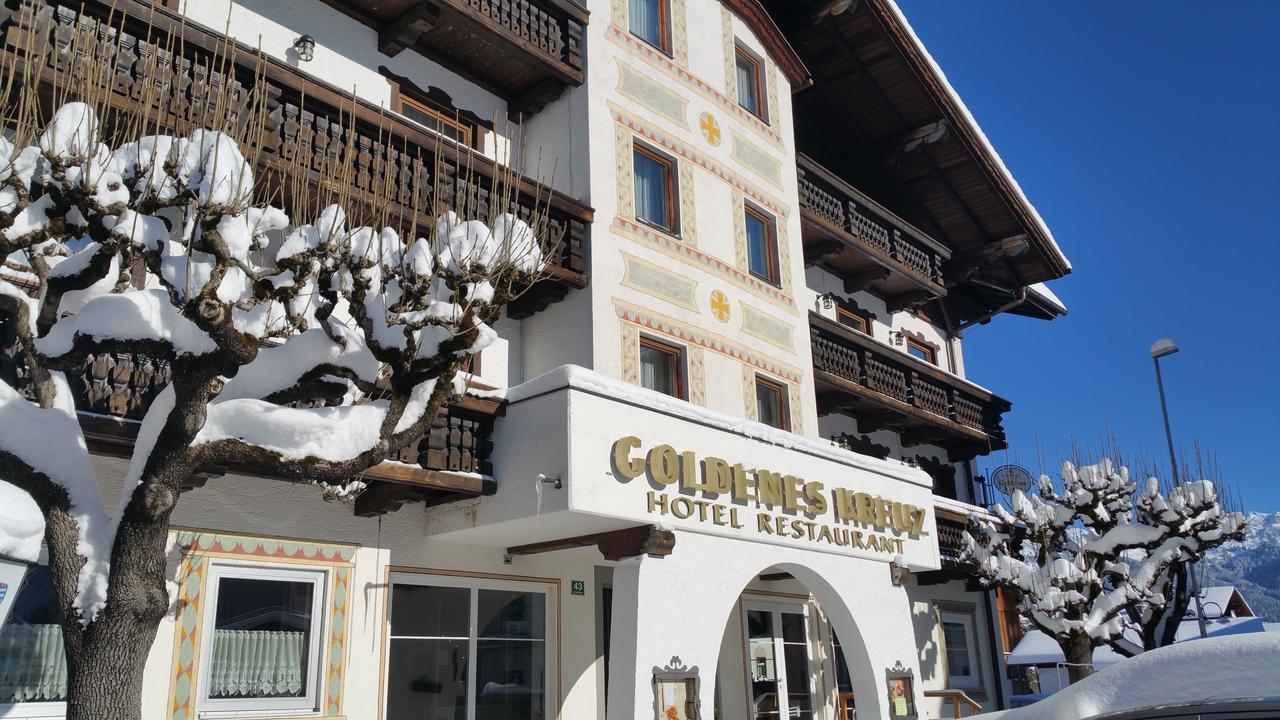 Hotel Goldenes Kreuz Tannheim Buitenkant foto
